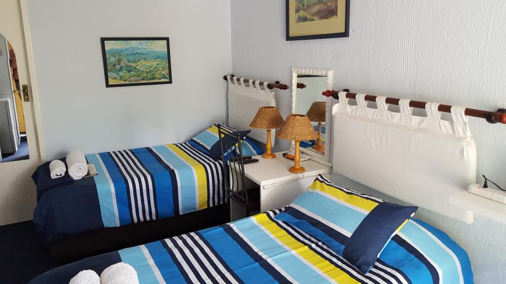 Old Umtali Guest House โจฮันเนสเบิร์ก ภายนอก รูปภาพ