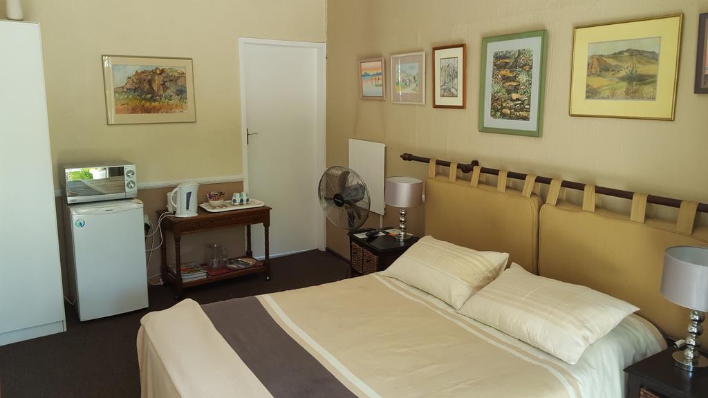 Old Umtali Guest House โจฮันเนสเบิร์ก ภายนอก รูปภาพ