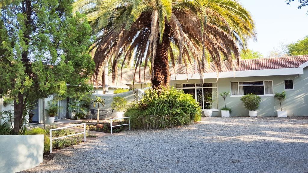 Old Umtali Guest House โจฮันเนสเบิร์ก ภายนอก รูปภาพ